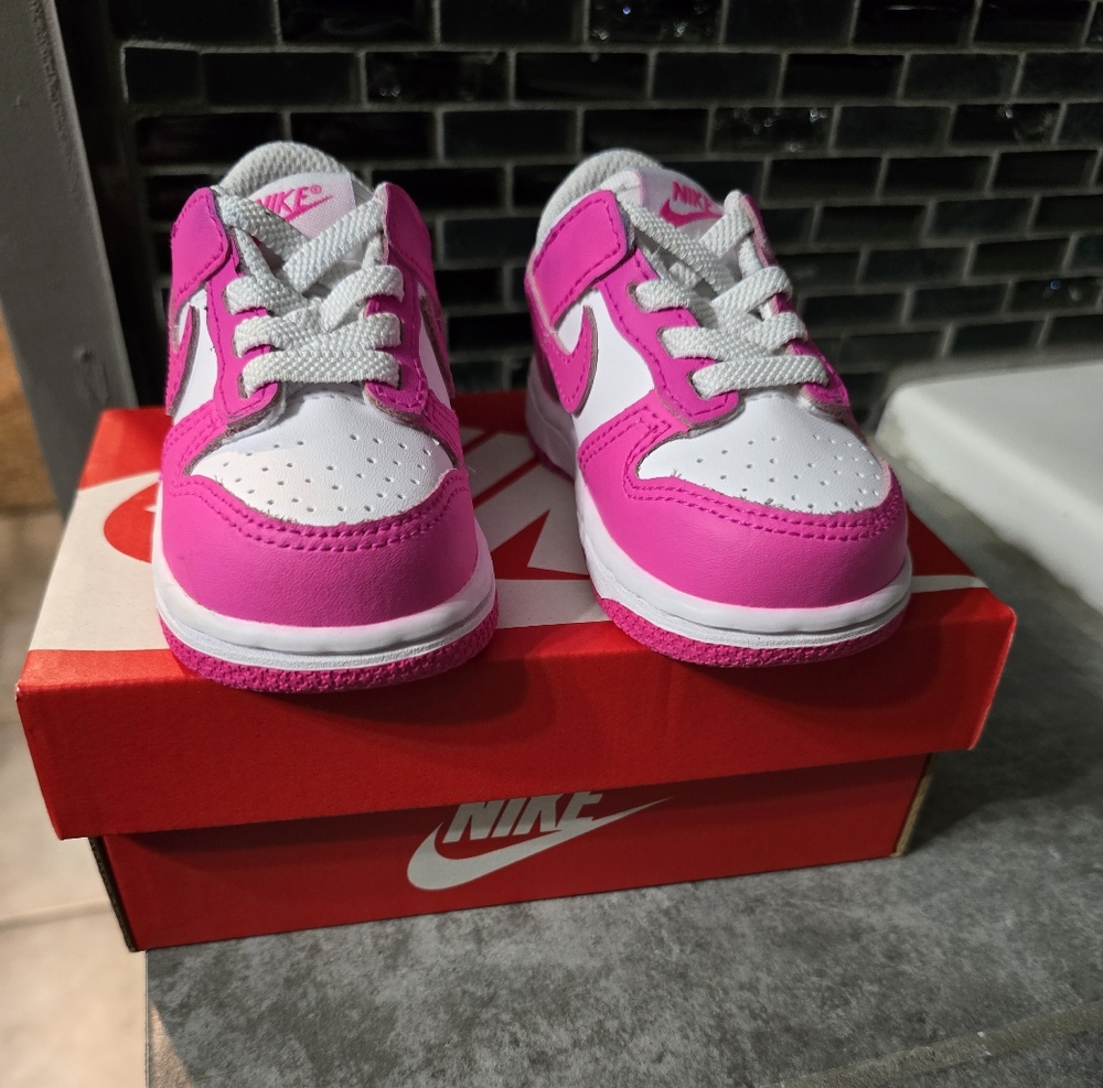 Toddler shoes 4c